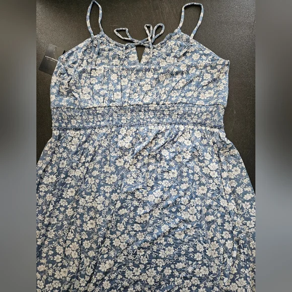 NWT - Lucky Brand Viscose Stretch Blue Floral Smocked Waist Maxi Dress - XL - Picture 14 of 15